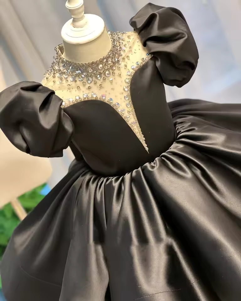 Customized Black Flower Girl Dress For Wedding Beaded Puffy Knee Length Baby Kids Birthday Pageant First Communion Gown